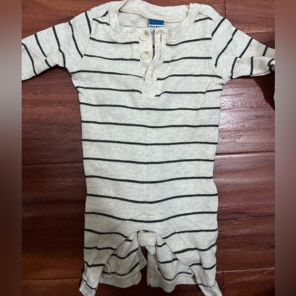 Ribbed stripped romper